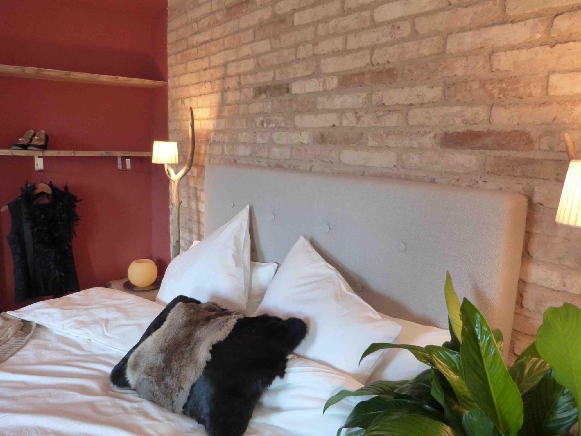 Casa Vella Del Panta Pension Riudecanyes Buitenkant foto