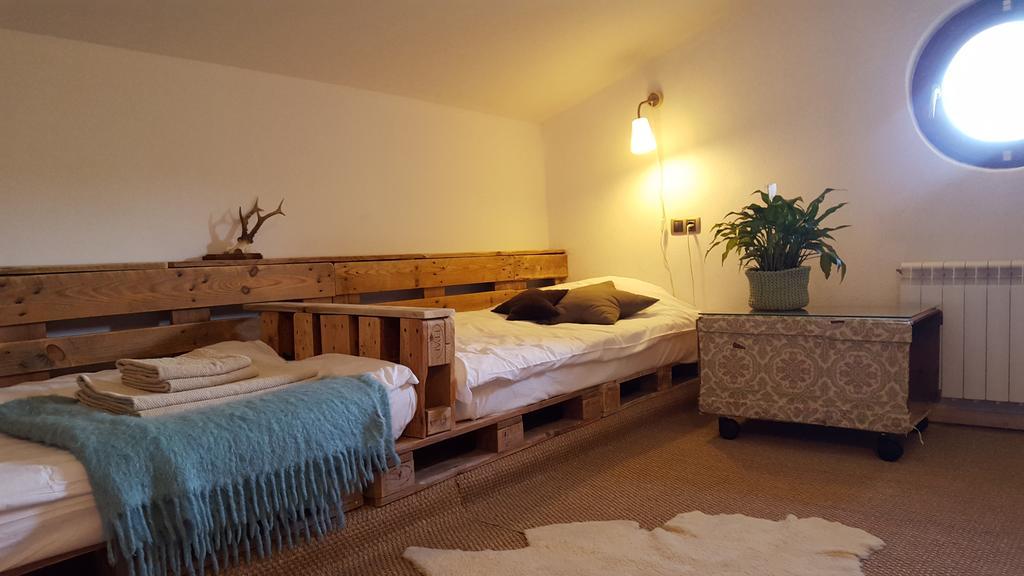 Casa Vella Del Panta Pension Riudecanyes Buitenkant foto