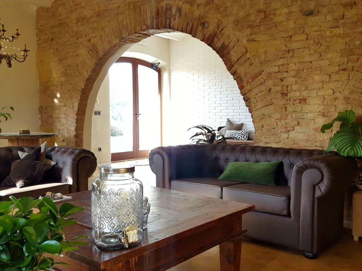 Casa Vella Del Panta Pension Riudecanyes Buitenkant foto